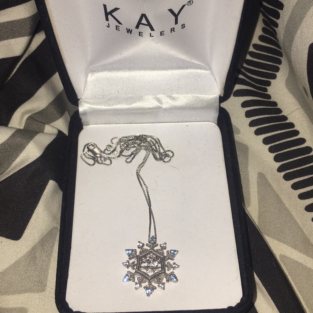 Kay jewelers snowflake necklace